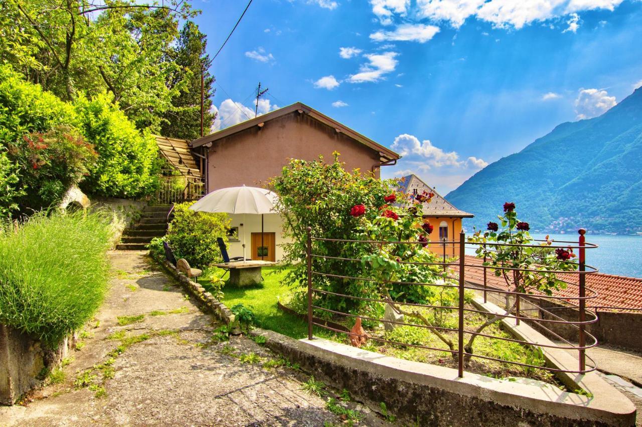 Il Punto Rosso Nesso Exterior foto